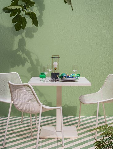 No. 81 Breakfast Room Green